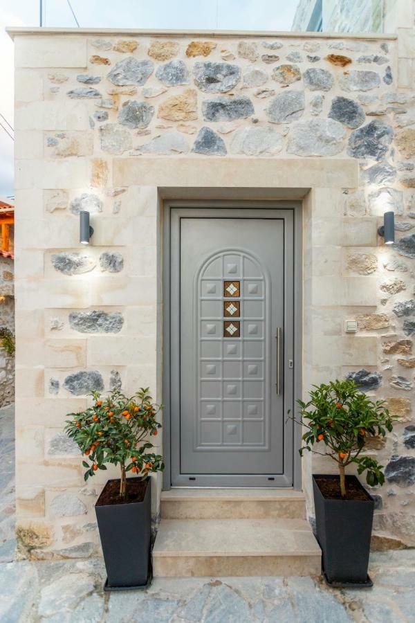 Marilena Natural Stone House, By Hellocrete Pigi  외부 사진
