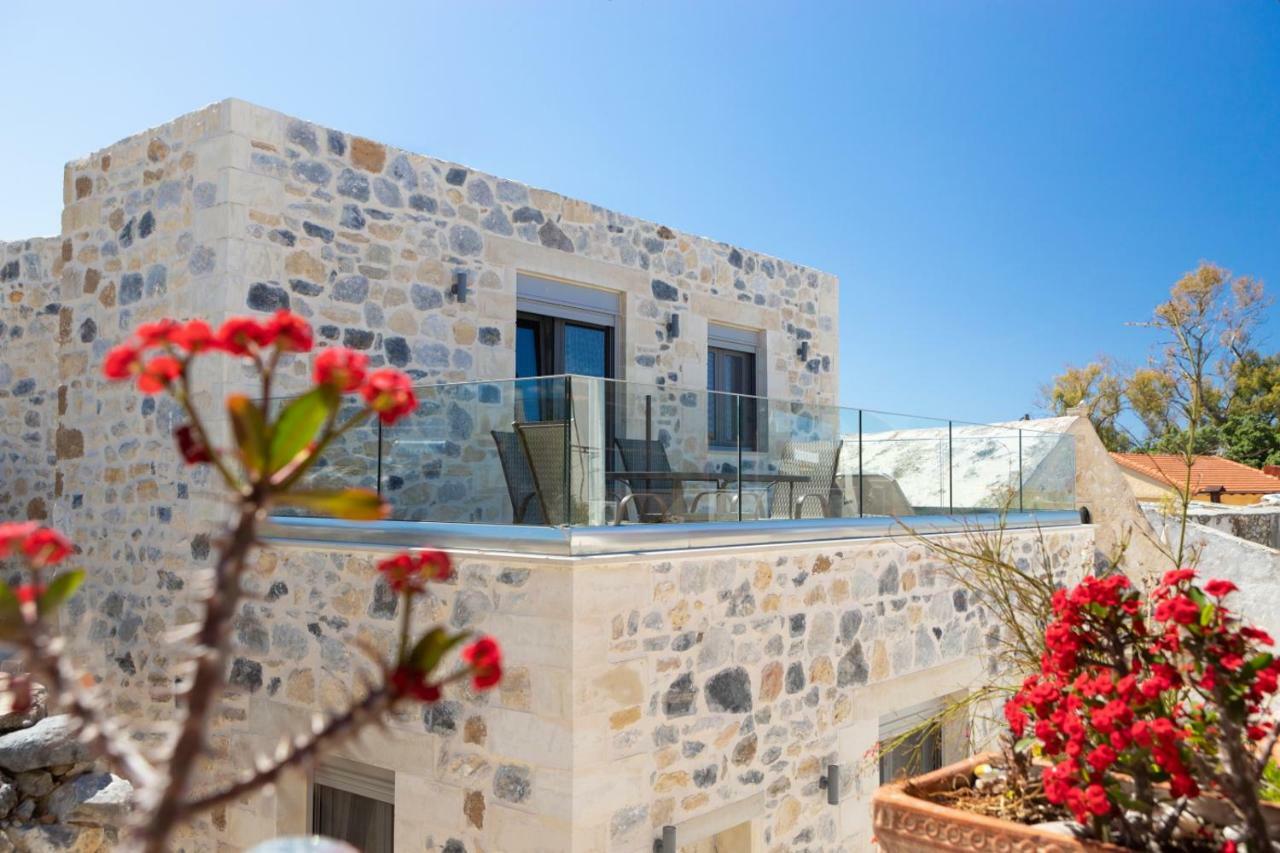 Marilena Natural Stone House, By Hellocrete Pigi  외부 사진