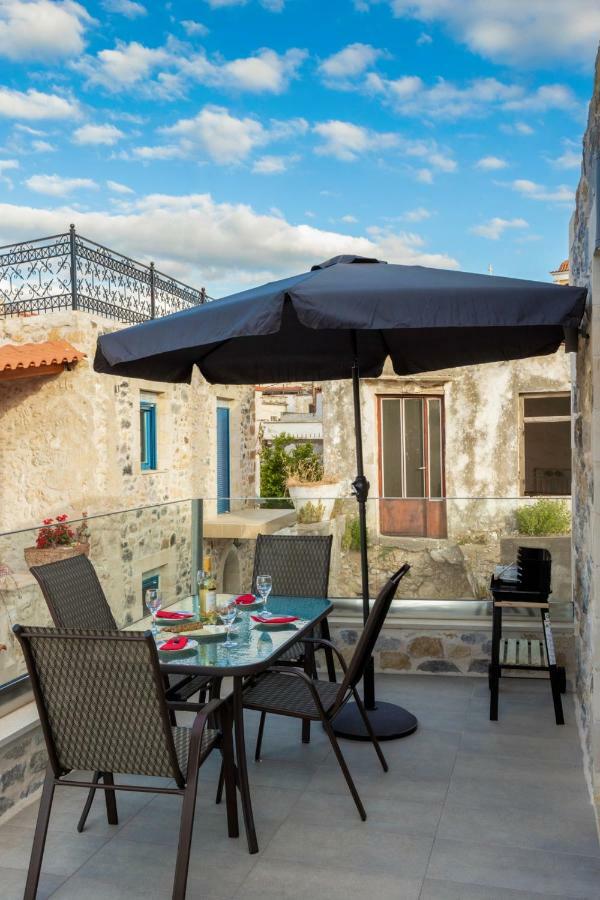 Marilena Natural Stone House, By Hellocrete Pigi  외부 사진