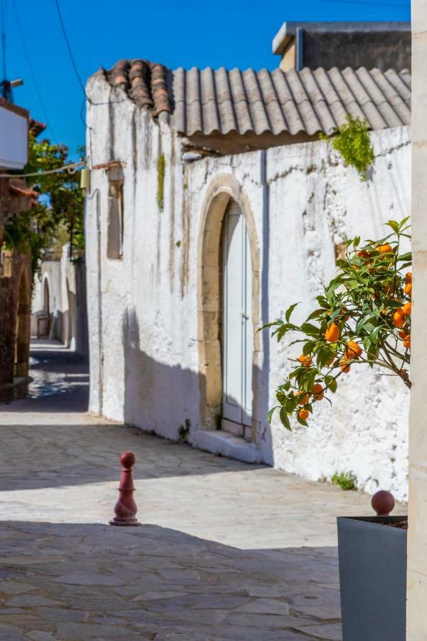 Marilena Natural Stone House, By Hellocrete Pigi  외부 사진